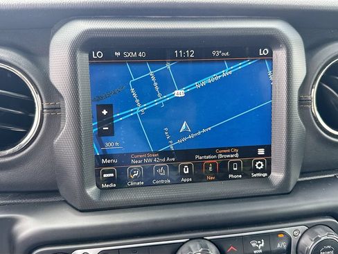 Used 2022 Jeep Wrangler Unlimited Sahara AWD/4WD image 14