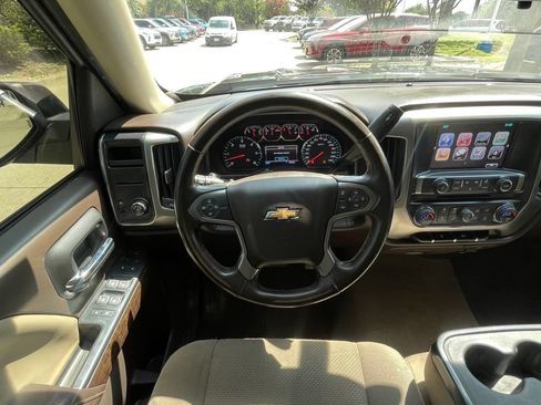 Used 2018 Chevrolet Silverado 1500 LT w/ Texas Edition RWD image 11