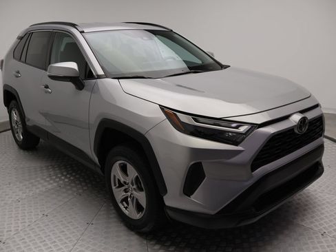 Certified 2023 Toyota RAV4 XLE FWD image 6