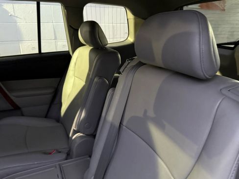 Used 2012 Toyota Highlander Limited image 14