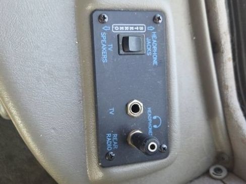 Used 2002 GMC Savana 1500 w/ SLE Marketing Option Pkg 3 RWD image 23
