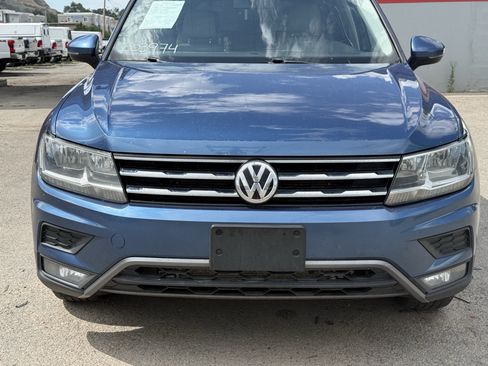 Used 2018 Volkswagen Tiguan SE AWD/4WD image 23