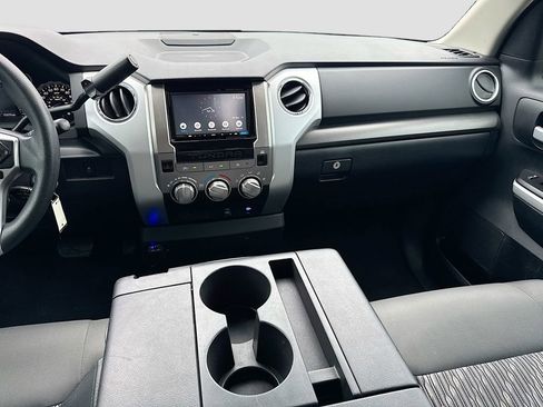 Used 2018 Toyota Tundra SR5 RWD image 28