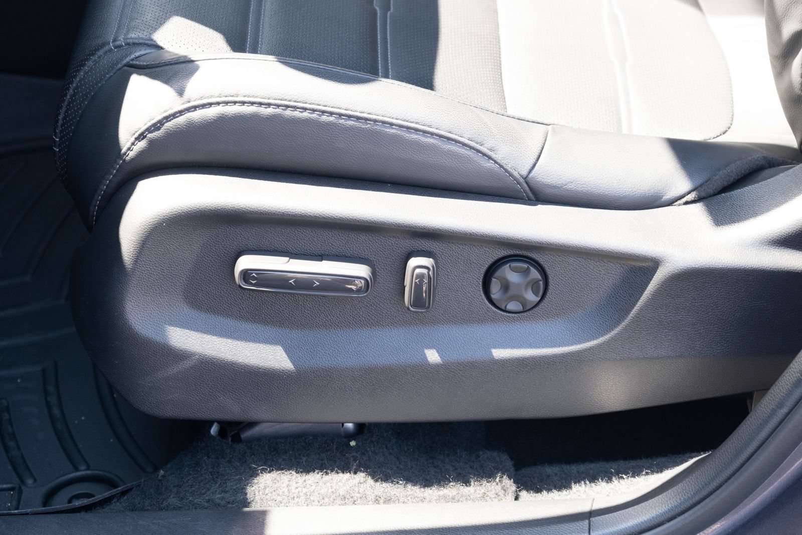 Used 2021 Honda CR-V EX-L image 11