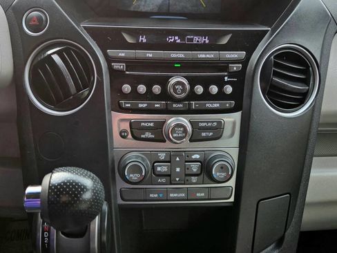 Used 2015 Honda Pilot LX image 31