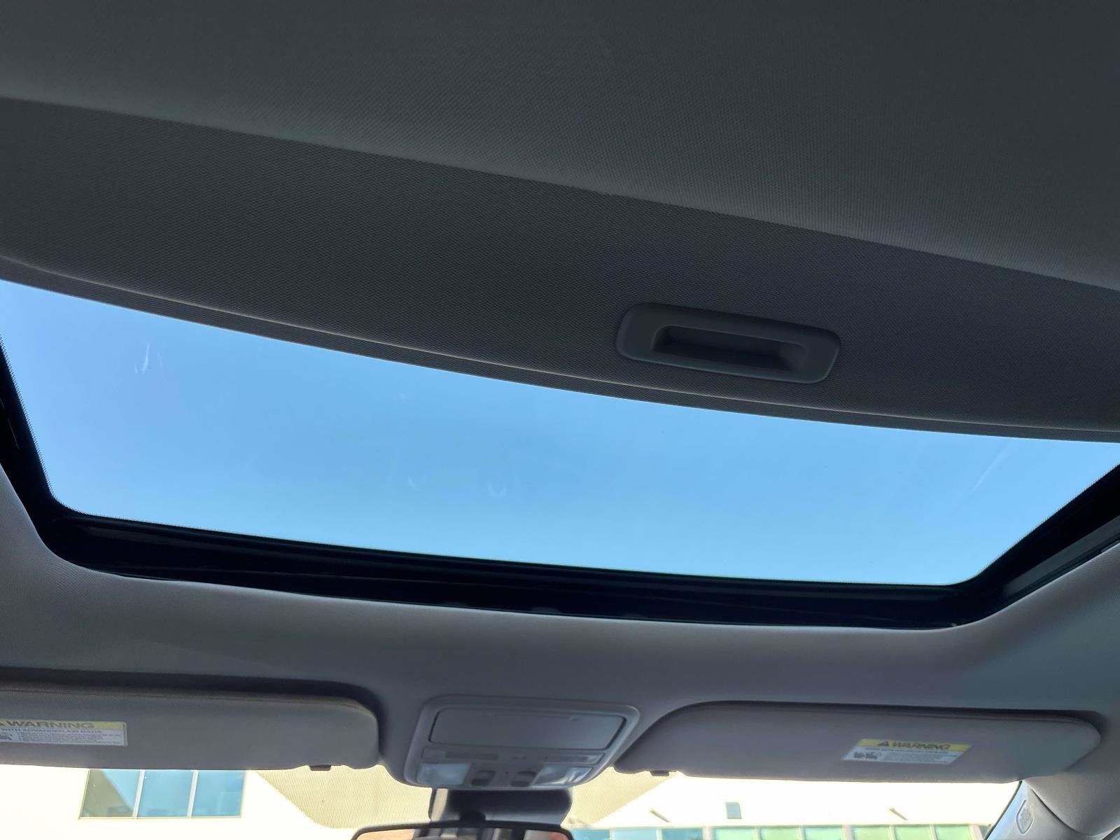 Used 2015 Honda Odyssey EX-L image 12