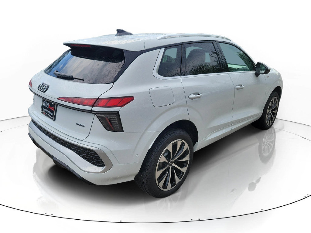 New 2026 Audi Q3 quattro 2.0T AWD/4WD image 4