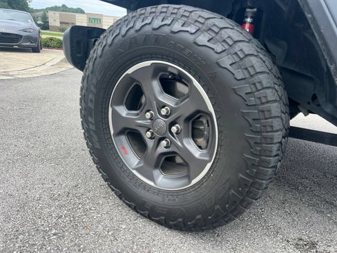 Used 2020 Jeep Gladiator Rubicon AWD/4WD image 11