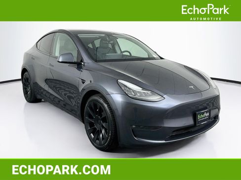 Used 2021 Tesla Model Y Long Range AWD/4WD image 1