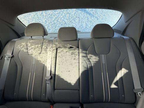 Used 2025 Hyundai Elantra SEL image 10