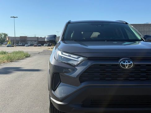 Used 2024 Toyota RAV4 XLE AWD/4WD image 6