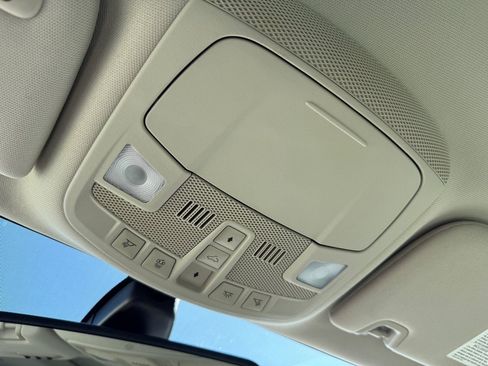 Used 2018 Ford Fusion Energi Platinum FWD image 38
