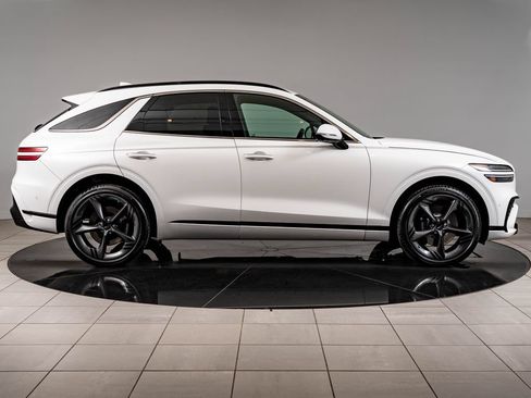 Used 2026 Genesis GV70 2.5T Sport Prestige AWD/4WD image 11