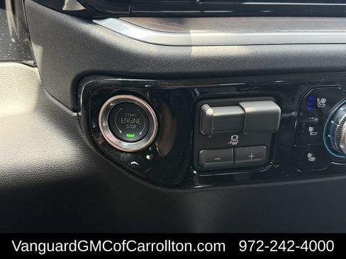 New 2026 GMC Sierra 1500 SLT AWD/4WD image 17