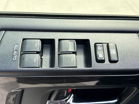 Used 2024 Toyota 4Runner TRD Off-Road Premium AWD/4WD image 15