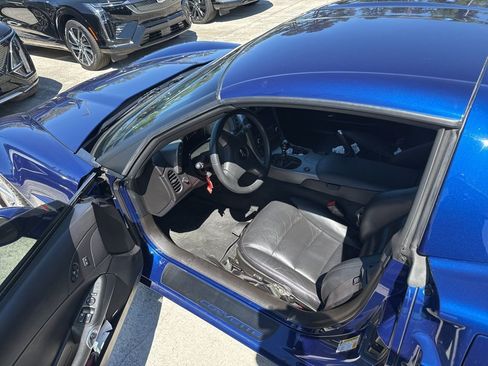 Used 2007 Chevrolet Corvette Z06 w/ Preferred Equipment Group image 6