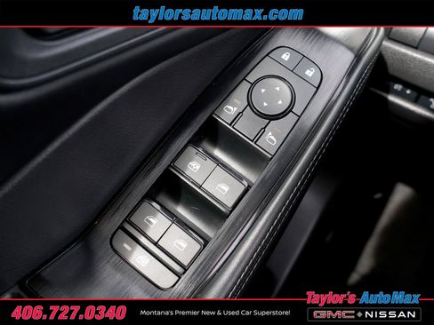 Used 2025 Nissan Rogue SV AWD/4WD image 25