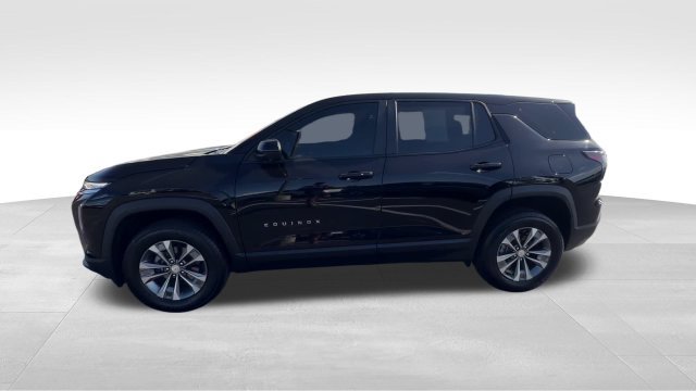 Certified 2025 Chevrolet Equinox LT w/ Safety and Technology Package FWD image 3