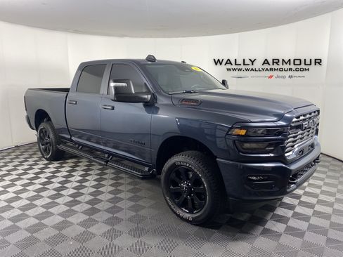 Used 2025 RAM 2500 Big Horn AWD/4WD image 1
