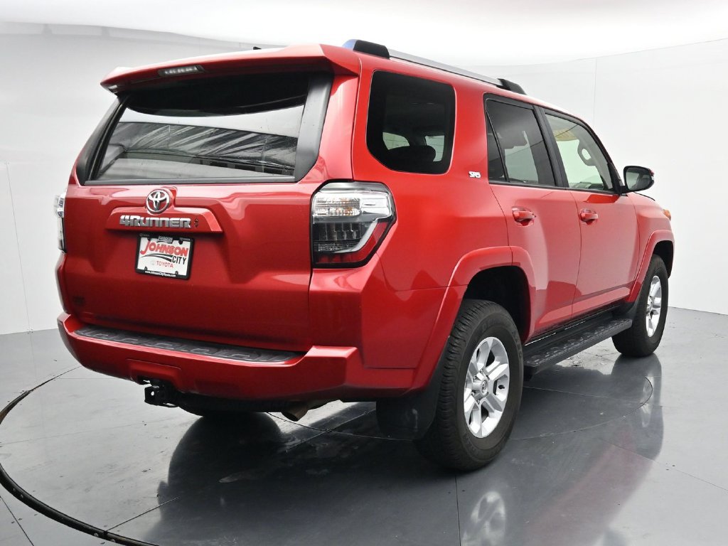 Used 2022 Toyota 4Runner SR5 Premium AWD/4WD image 7