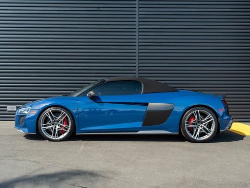 Used 2023 Audi R8 V10 performance AWD/4WD image 2