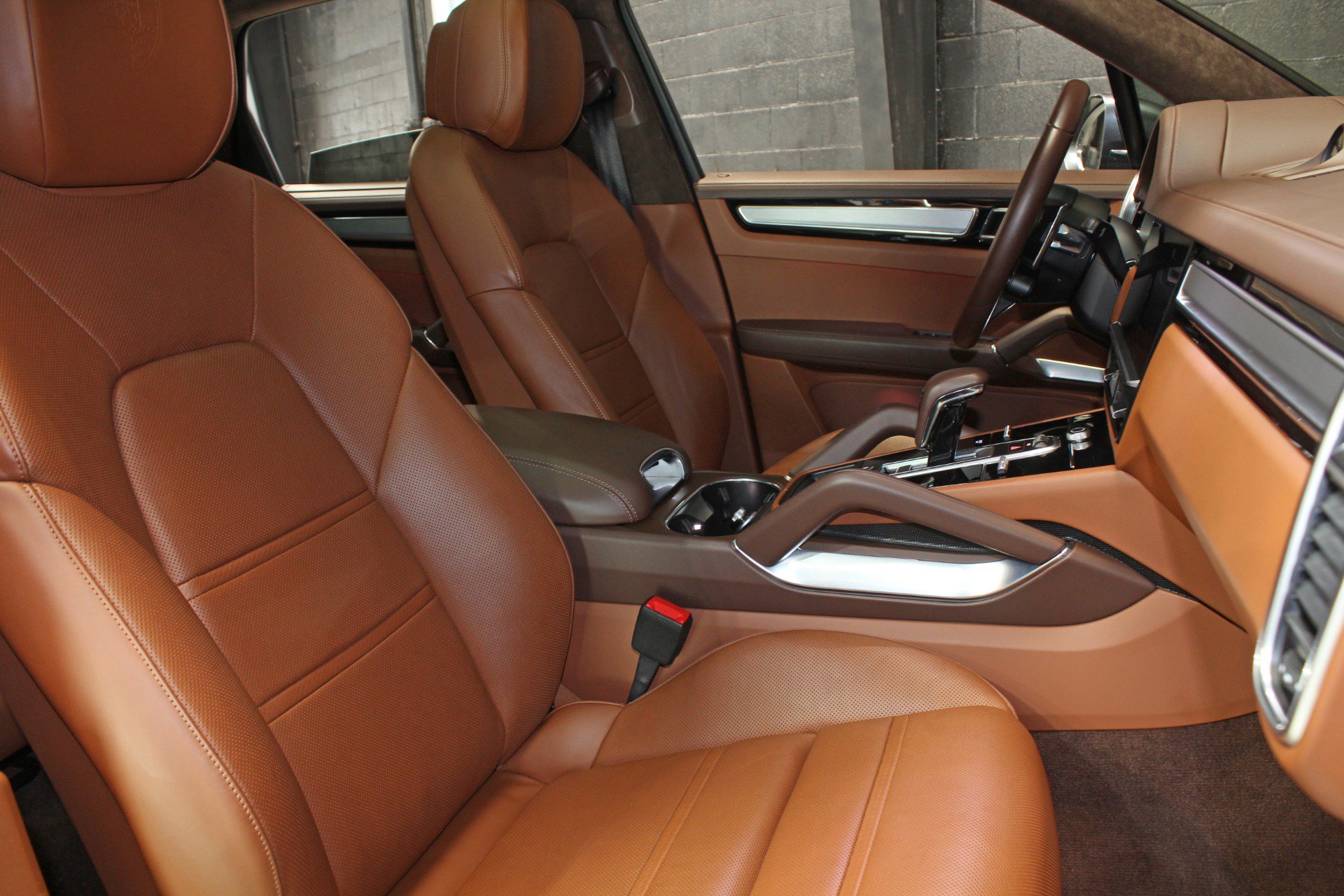 Used 2023 Porsche Cayenne Turbo AWD/4WD image 62