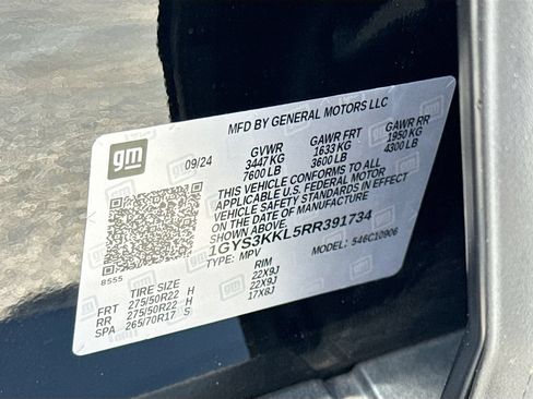 Used 2024 Cadillac Escalade ESV Premium Luxury RWD image 36