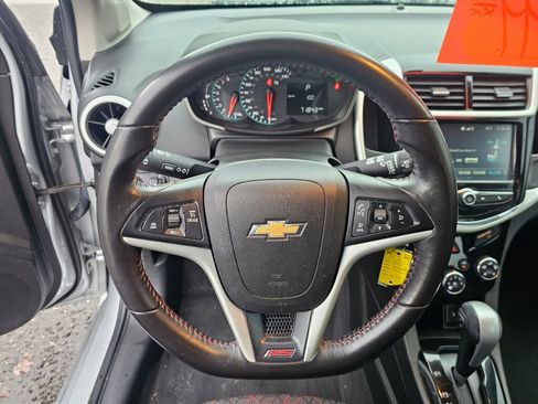 Used 2017 Chevrolet Sonic LT image 29