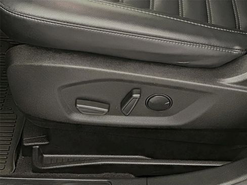 Used 2024 Ford Edge SEL w/ Convenience Package image 22