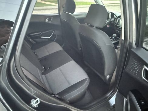 Used 2020 Kia Soul S FWD image 11