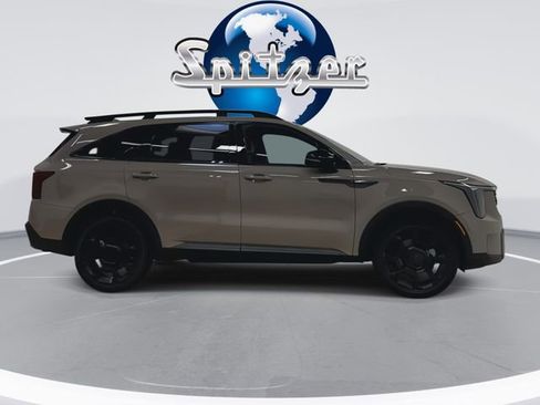 Certified 2025 Kia Sorento SX Prestige w/ Olive Brown Leather Package image 8