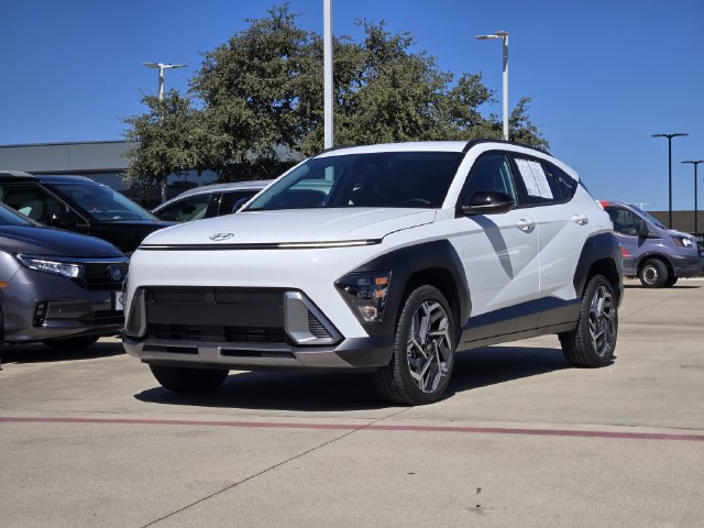 Certified 2026 Hyundai Kona SEL Premium AWD/4WD image 2