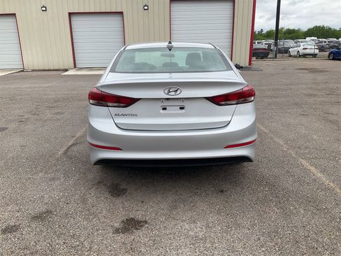 Used 2018 Hyundai Elantra SEL w/ Cargo Package image 4