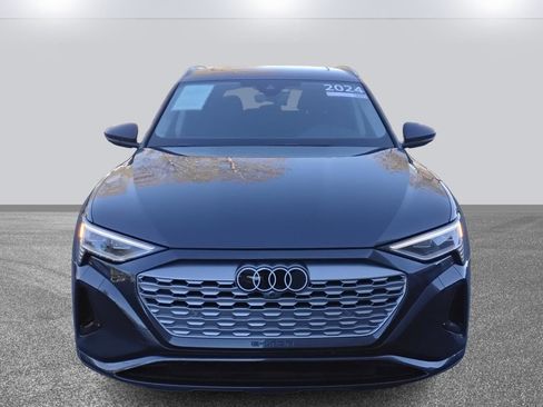 Certified 2024 Audi Q8 e-tron Premium Plus image 2
