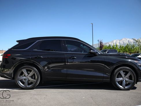 Used 2023 Genesis GV70 2.5T w/ Sport Prestige Package AWD/4WD image 15