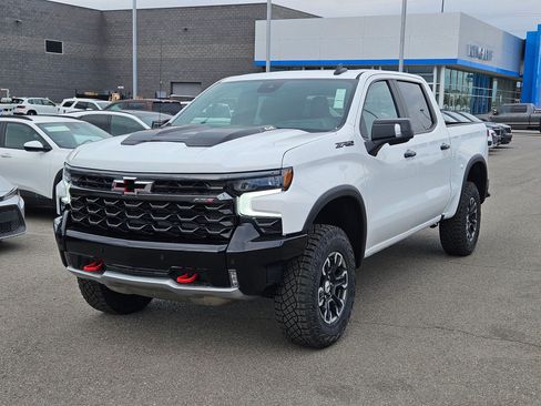New 2026 Chevrolet Silverado 1500 ZR2 w/ LPO, Dark Essentials Package AWD/4WD image 9