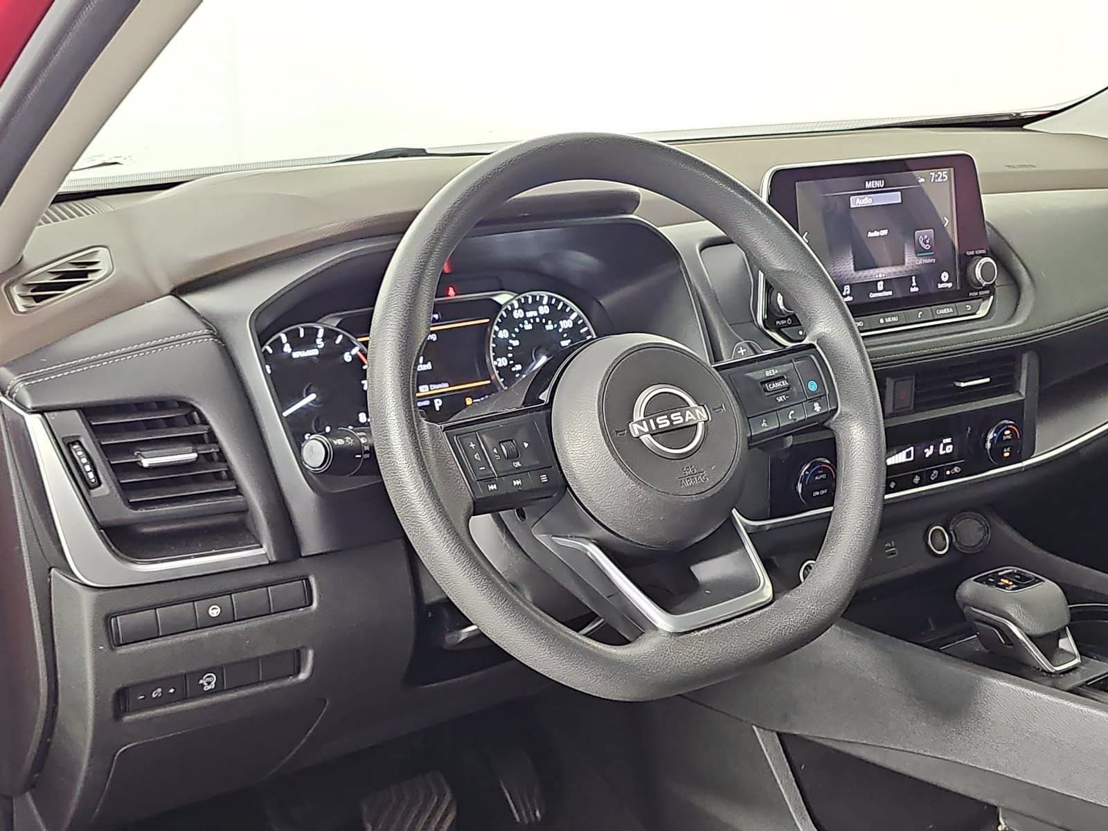 Used 2023 Nissan Rogue SV FWD image 14