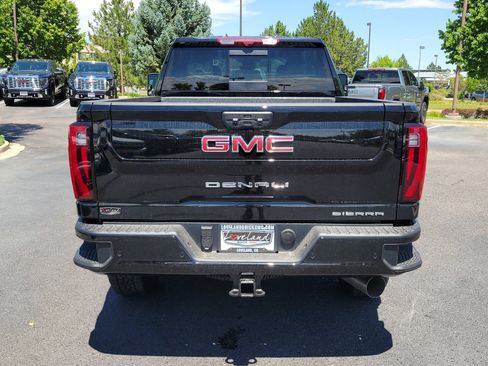 New 2026 GMC Sierra 3500 Denali w/ Denali Reserve Package AWD/4WD image 9