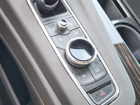 Used 2022 Cadillac Escalade Sport w/ Touring Package image 20