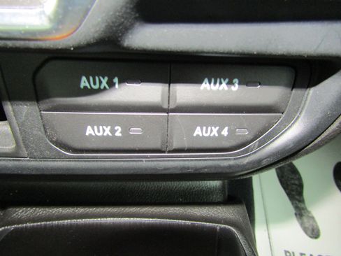Used 2024 Jeep Gladiator Sport AWD/4WD image 36