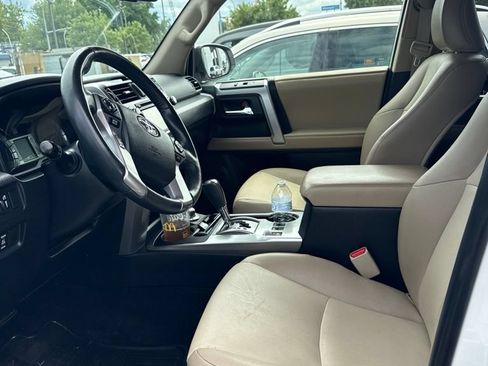 Used 2016 Toyota 4Runner SR5 Premium AWD/4WD image 5