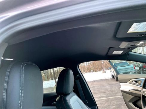 Used 2025 Chevrolet Equinox EV LT image 22