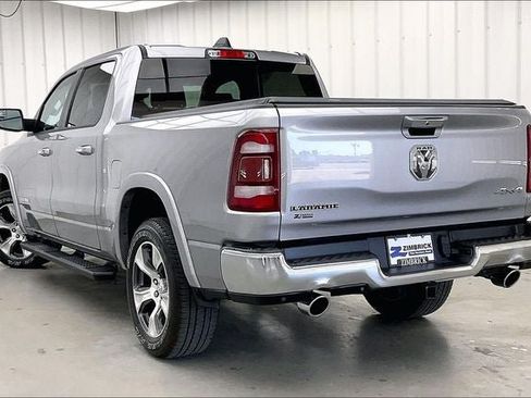 Used 2022 RAM 1500 Laramie AWD/4WD image 11