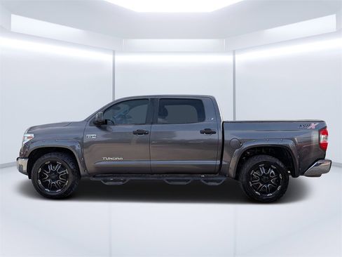 Used 2016 Toyota Tundra SR5 image 6