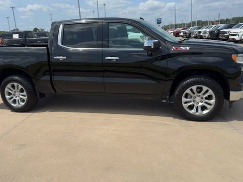 Used 2025 Chevrolet Silverado 1500 LTZ w/ Technology Package AWD/4WD image 9