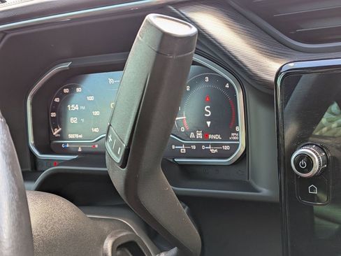 Used 2024 GMC Sierra 2500 Denali Ultimate AWD/4WD image 12