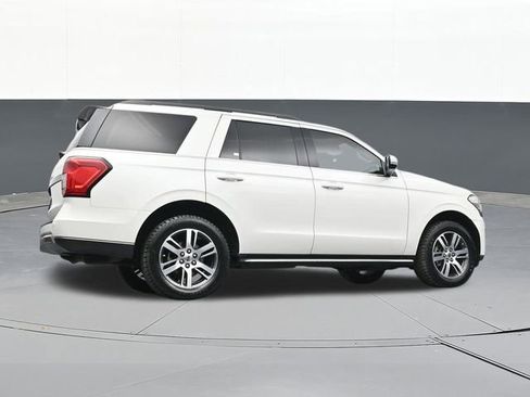Used 2023 Ford Expedition XLT image 50