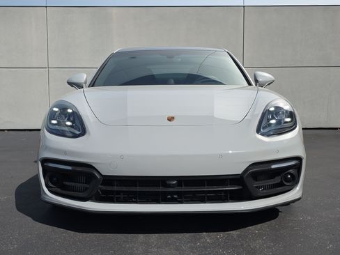 Certified 2023 Porsche Panamera image 10