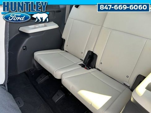 Used 2025 Hyundai Santa Fe SEL image 14