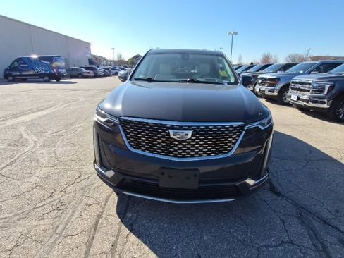 Used 2023 Cadillac XT6 Premium Luxury w/ Technology Package image 13